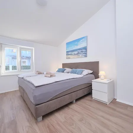Fuer 4 Personen Ca, 65 M Sup2 In Mastrinka, Adriakueste Kroatien Kroatische Inseln Apartment *