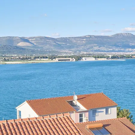 Fuer 4 Personen Ca, 65 M Sup2 In Mastrinka, Adriakueste Kroatien Kroatische Inseln * Trogir