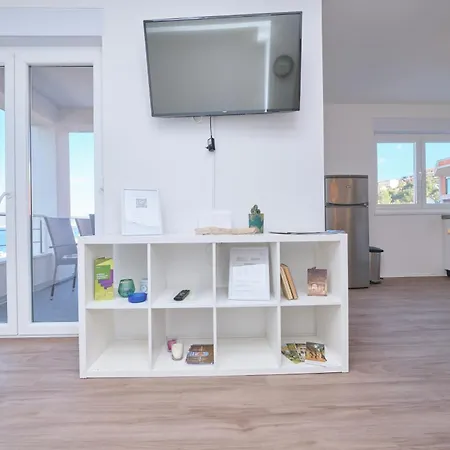 Apartment Fuer 4 Personen Ca, 65 M Sup2 In Mastrinka, Adriakueste Kroatien Kroatische Inseln Trogir