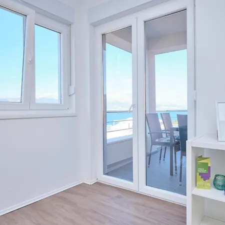 Apartment Fuer 4 Personen Ca, 65 M Sup2 In Mastrinka, Adriakueste Kroatien Kroatische Inseln Trogir